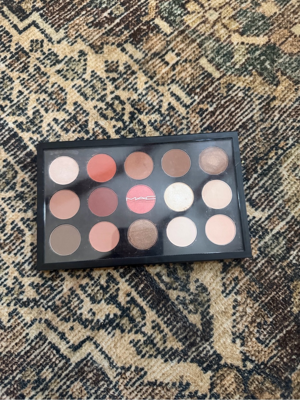 MAC Cosmetics Eyeshadow Palette —